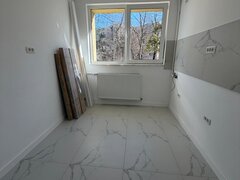 Parcul Titanii, pe Cozla, 10 minute metrou Titan, renovat complet