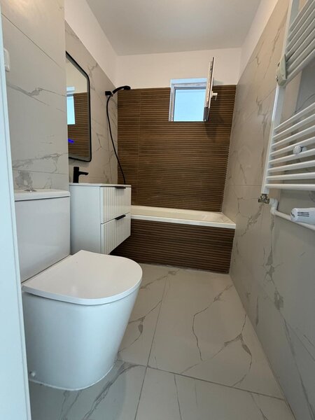 Parcul Titanii, pe Cozla, 10 minute metrou Titan, renovat complet,