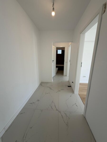 Parcul Titanii, pe Cozla, 10 minute metrou Titan, renovat complet,