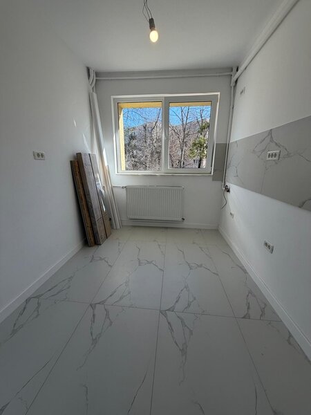 Parcul Titanii, pe Cozla, 10 minute metrou Titan, renovat complet,